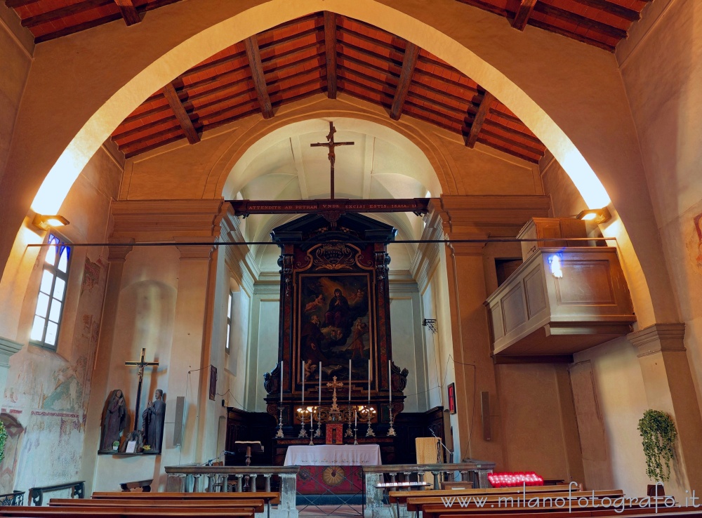 Vimercate (Monza e Brianza) - Interno dell'Oratorio di Sant'Antonio